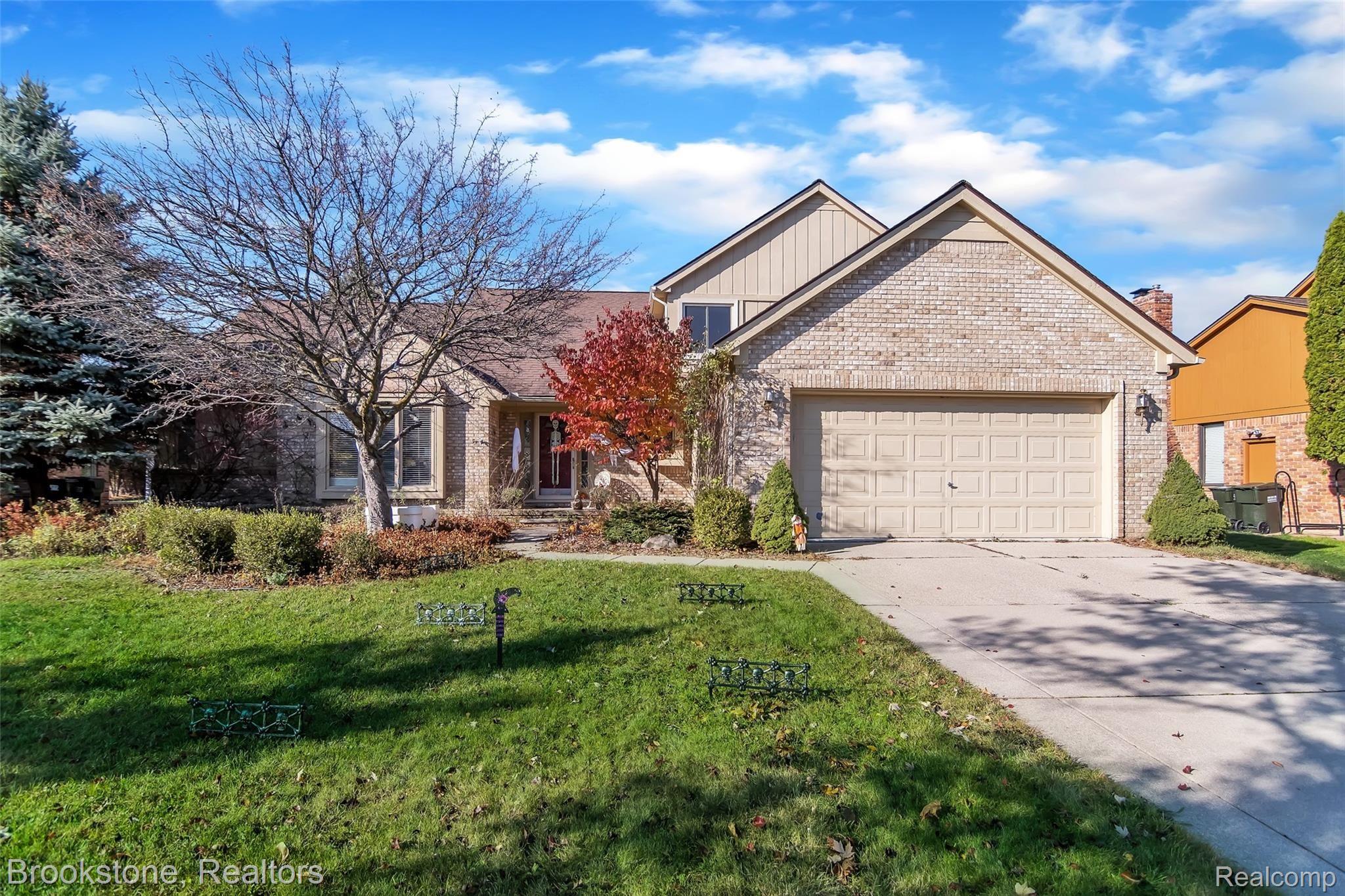 2041 Reagan Drive Rochester, MI 48309 - Photo 27 of 27 03-2041 Reagan Dr-windowstill-reale.jpg