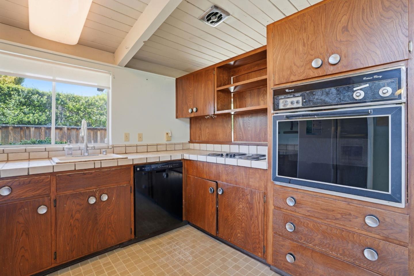 3868 Louis Road Palo Alto, CA 94303 - Photo 11 of 27