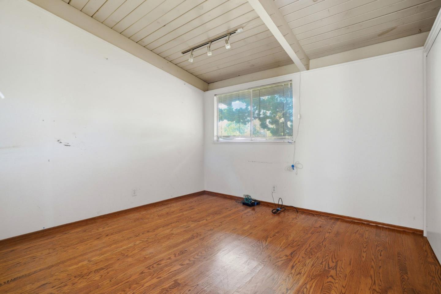 3868 Louis Road Palo Alto, CA 94303 - Photo 15 of 27