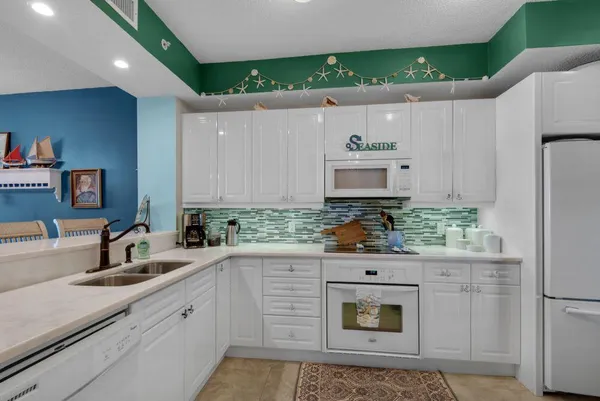 $825,000 | 8501 Gulf Boulevard, Unit W15E, Navarre, FL 32566