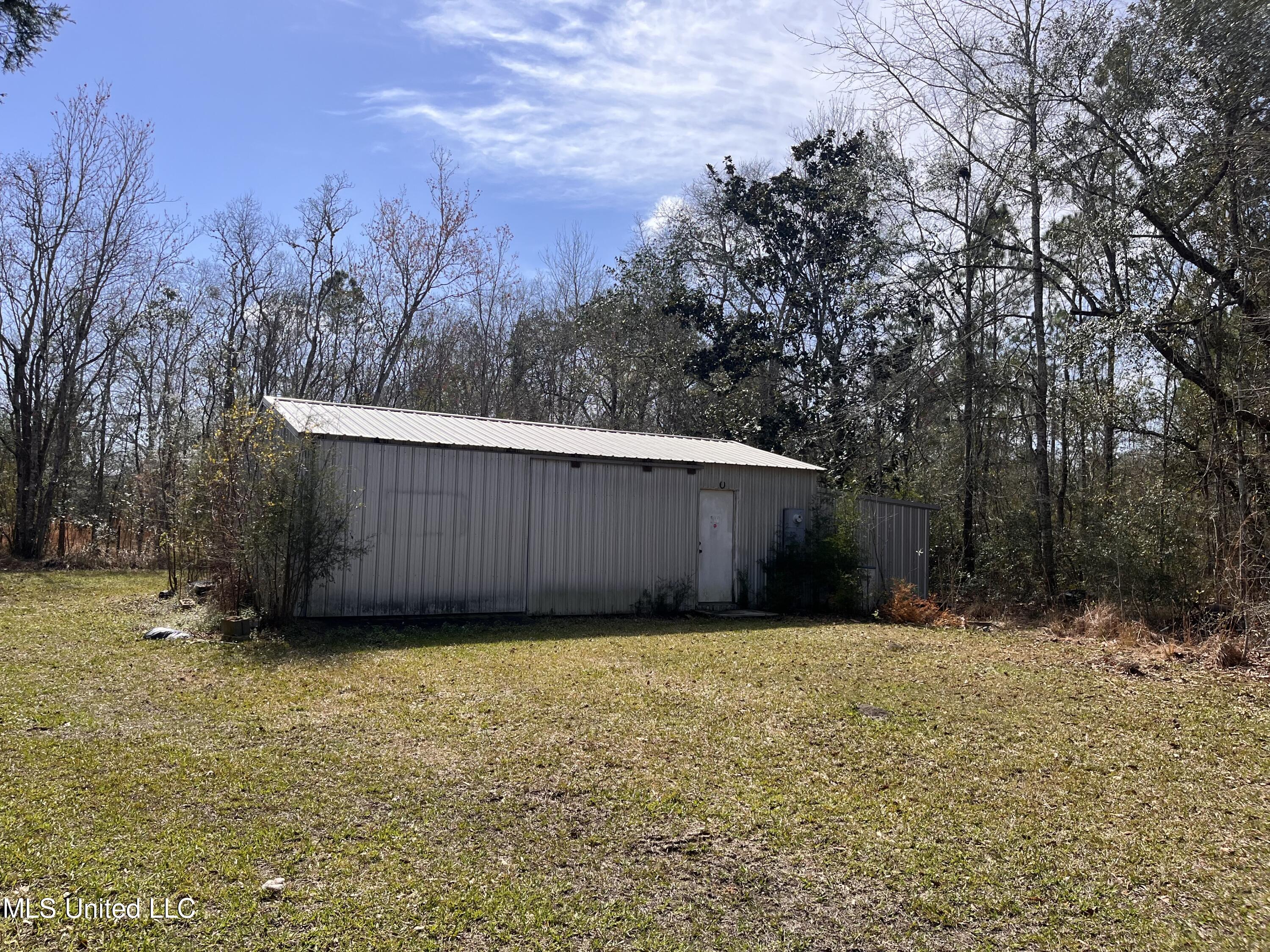 8301 Greenfields Road Moss Point, MS 39562 - Photo 2 of 13 IMG-7519