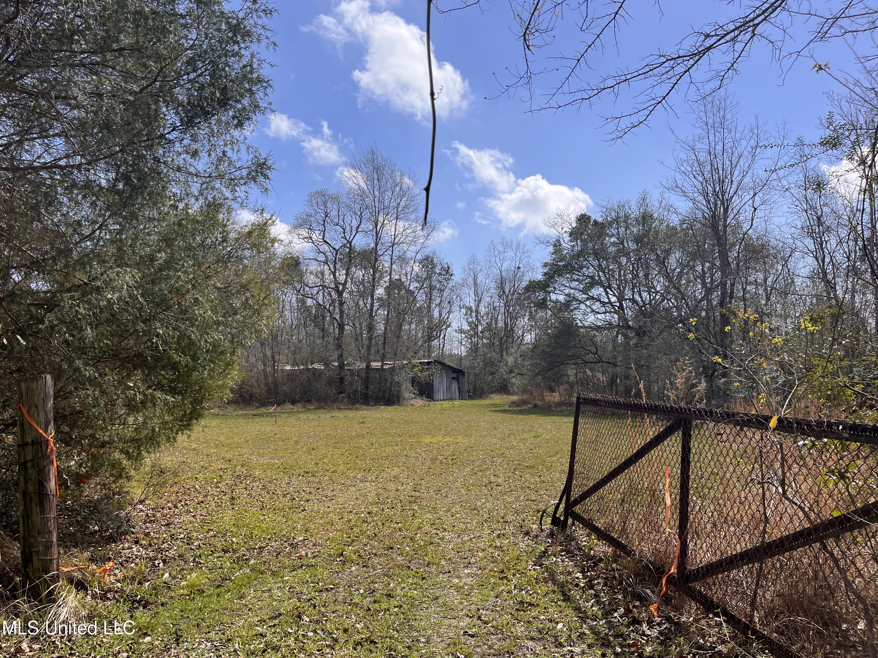 8301 Greenfields Road Moss Point, MS 39562 - Photo 4 of 13 IMG-7520