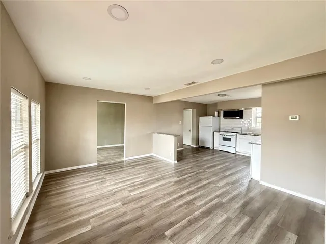 $2,100 | 3442 Caracas Drive, Mesquite, TX 75150