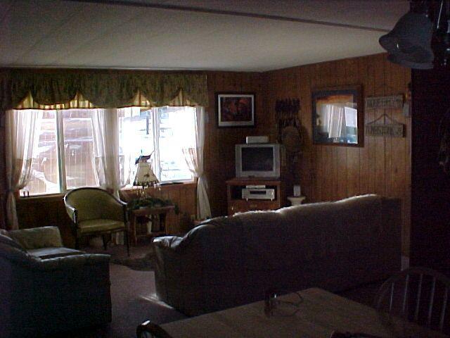 14631 Fisk Road Yakima, WA 98908 - Photo 12 of 18 a living room with furniture and a large window