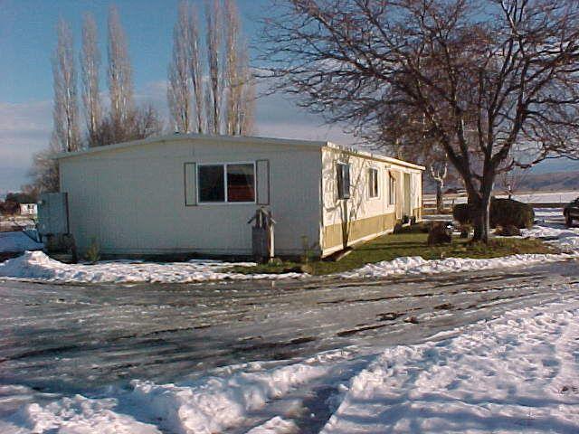 14631 Fisk Road Yakima, WA 98908 - Photo 4 of 18 a front view of a house