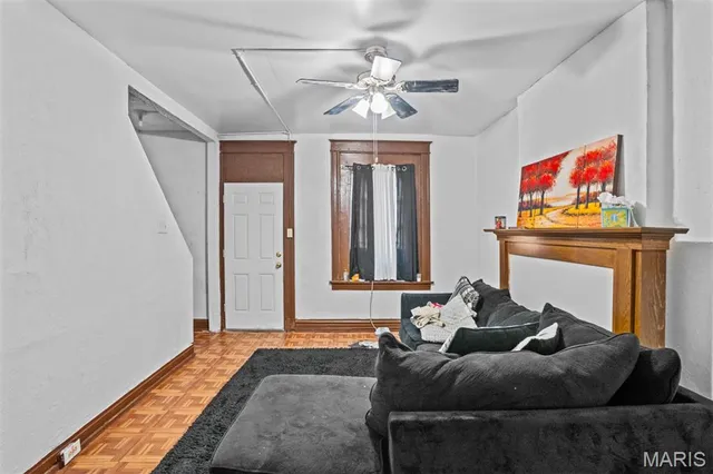 $103,900 | 1942 Clara Avenue, St. Louis, MO 63112