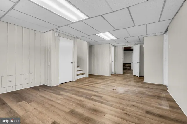 a view of empty room