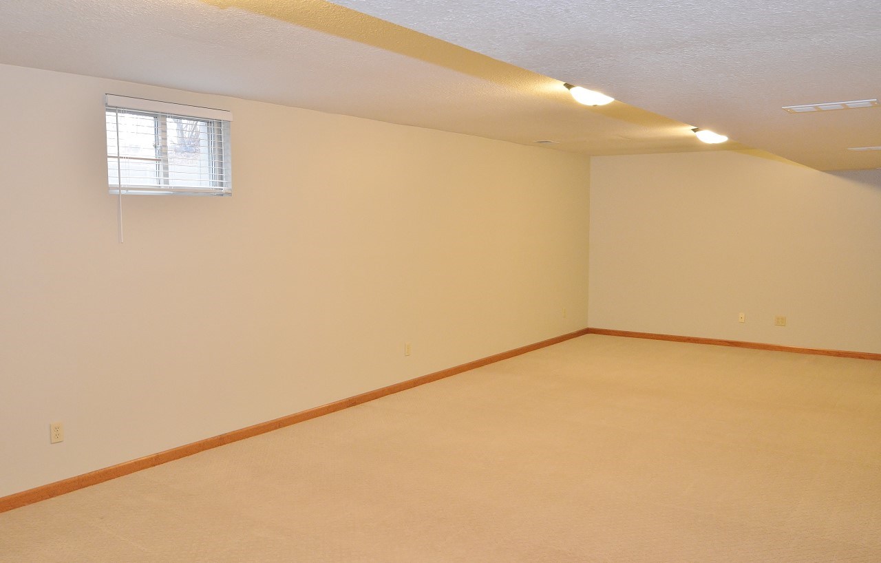 10816 Summer Chase Road Fort Wayne, IN 46818 - Photo 22 of 31 Gallery Image 22