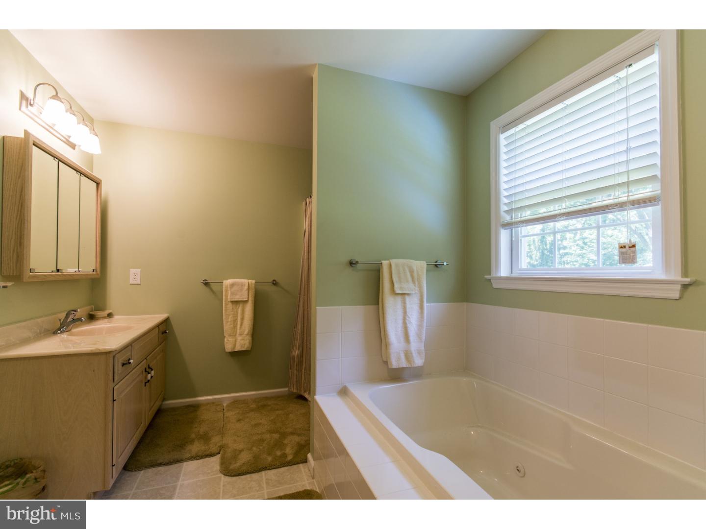 225 Valley View Road Berwyn, PA 19312 - Photo 14 of 21 Bathroom