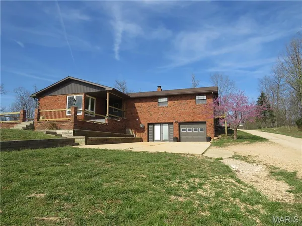 $545,000 | 772 Hwy D, Ellington, MO 63638