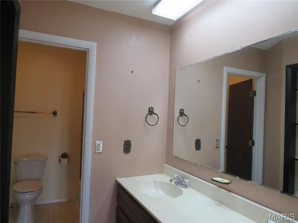 $545,000 | 772 Hwy D, Ellington, MO 63638