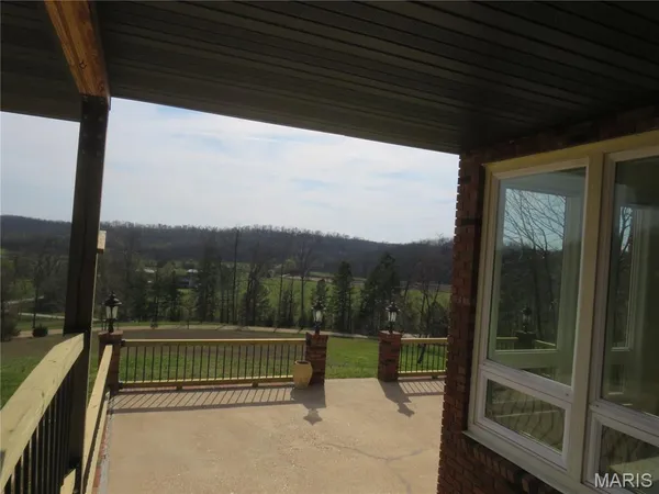 $545,000 | 772 Hwy D, Ellington, MO 63638