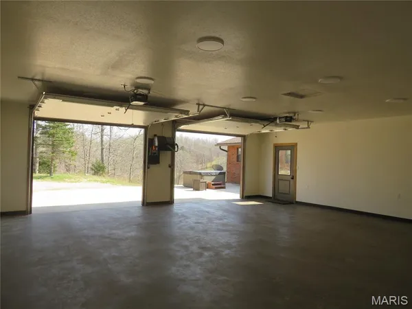 $545,000 | 772 Hwy D, Ellington, MO 63638
