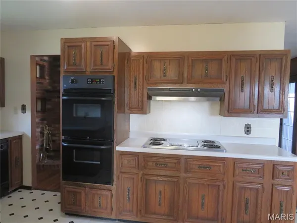 $545,000 | 772 Hwy D, Ellington, MO 63638