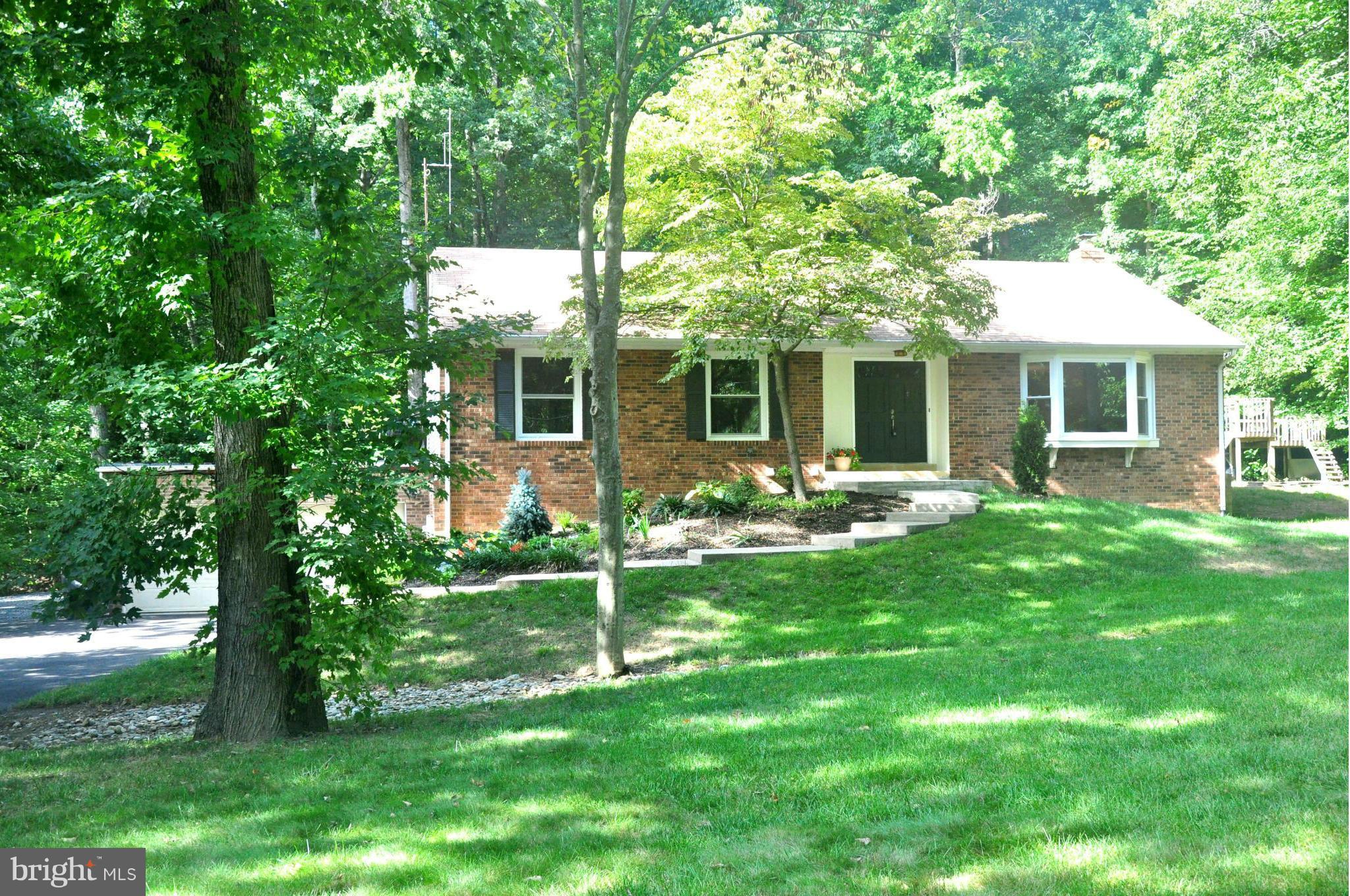 7038 Roxann Road Alexandria, VA 22315 - Photo 30 of 30 Exterior (Front)
