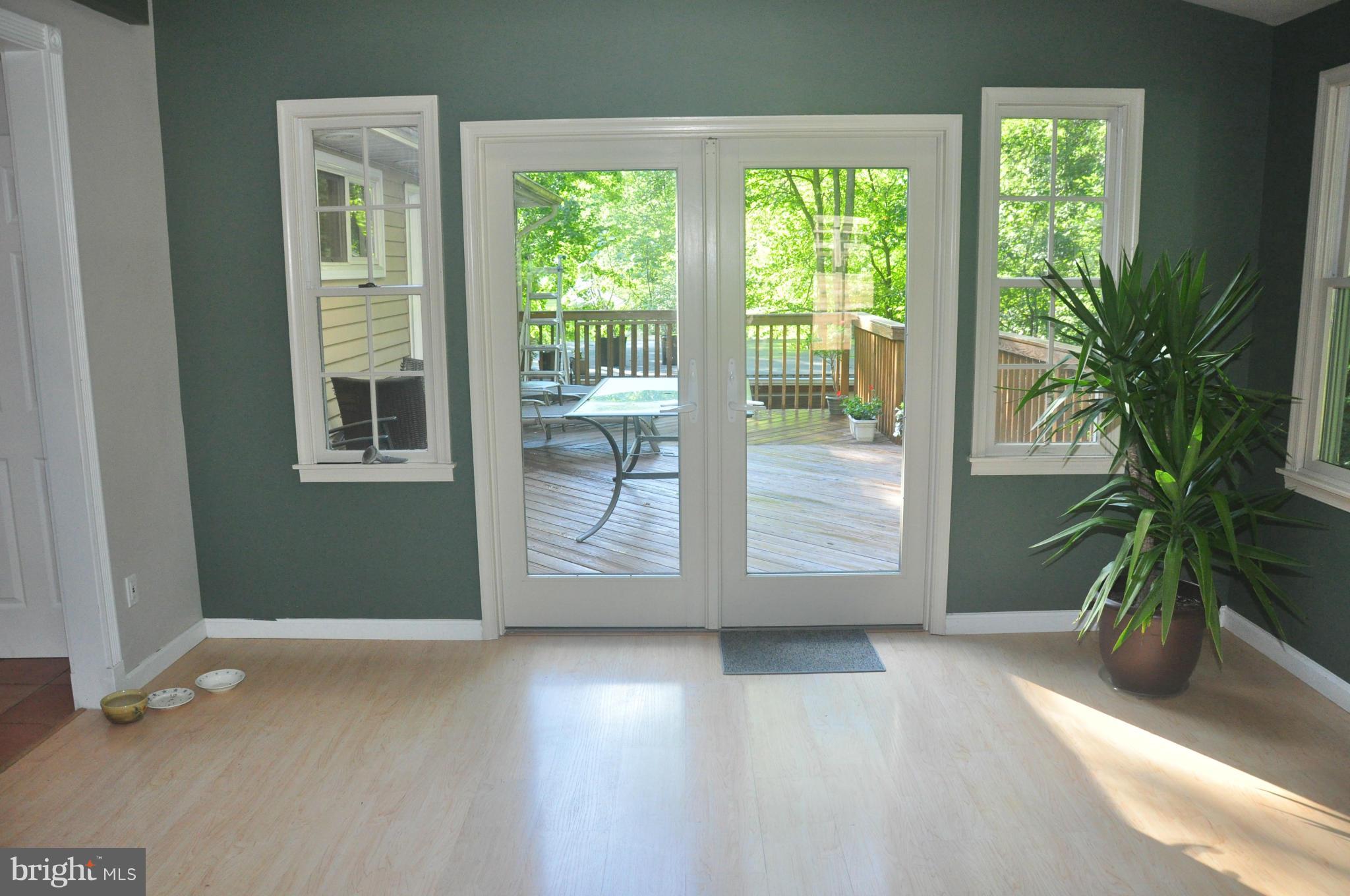 7038 Roxann Road Alexandria, VA 22315 - Photo 6 of 30 Interior (General)