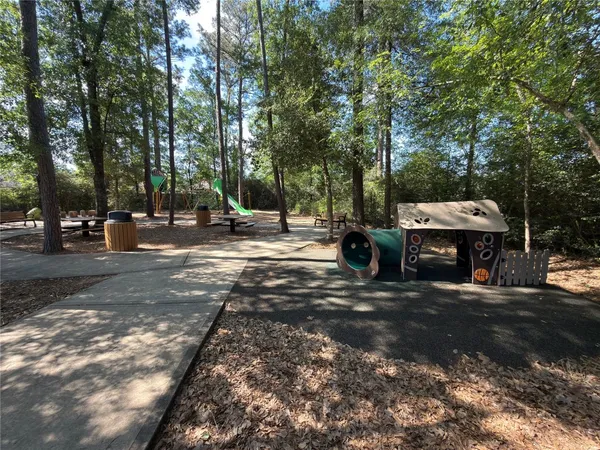 $325,000 | 3057 Pampaneria Drive, Conroe, TX 77301