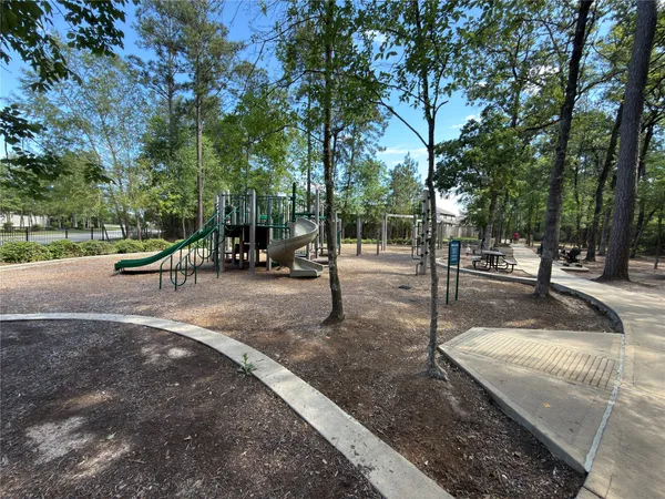 $325,000 | 3057 Pampaneria Drive, Conroe, TX 77301