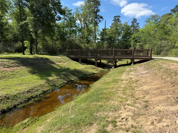 $325,000 | 3057 Pampaneria Drive, Conroe, TX 77301