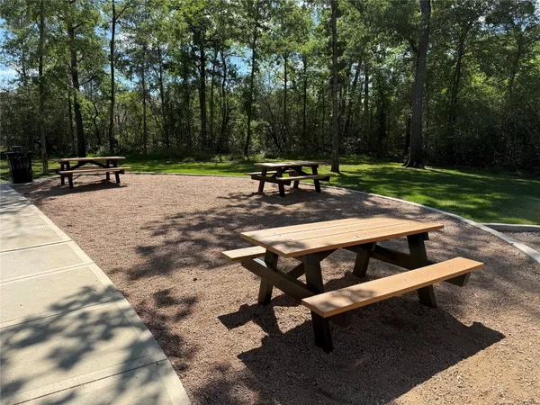 $325,000 | 3057 Pampaneria Drive, Conroe, TX 77301