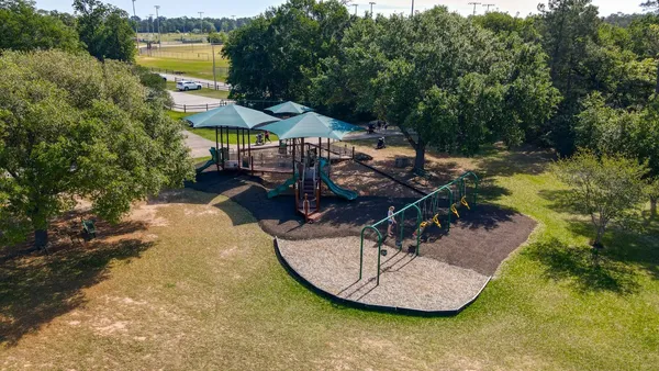$325,000 | 3057 Pampaneria Drive, Conroe, TX 77301