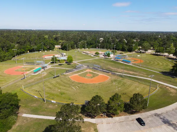 $325,000 | 3057 Pampaneria Drive, Conroe, TX 77301