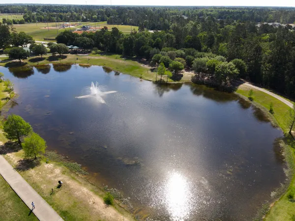 $325,000 | 3057 Pampaneria Drive, Conroe, TX 77301