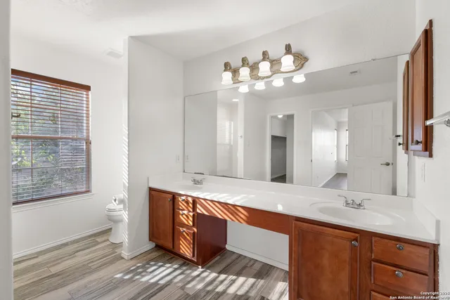 $2,350 | 11101 Baywave, Live Oak, TX 78233