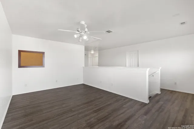 $2,350 | 11101 Baywave, Live Oak, TX 78233