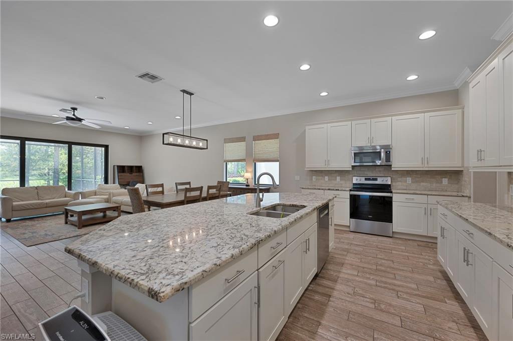 4072 Raffia Drive Naples, FL 34119 - Photo 5 of 17