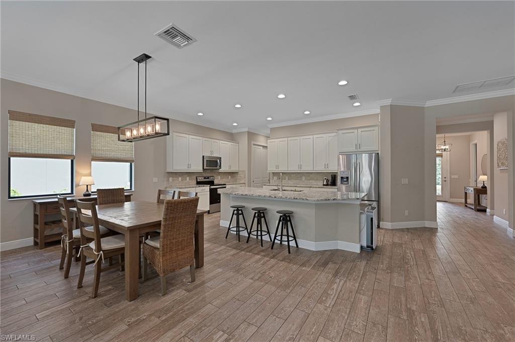 4072 Raffia Drive Naples, FL 34119 - Photo 6 of 17