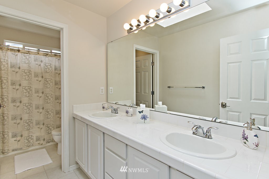 528 Pasco Place Northeast Renton, WA 98059 - Photo 15 of 24