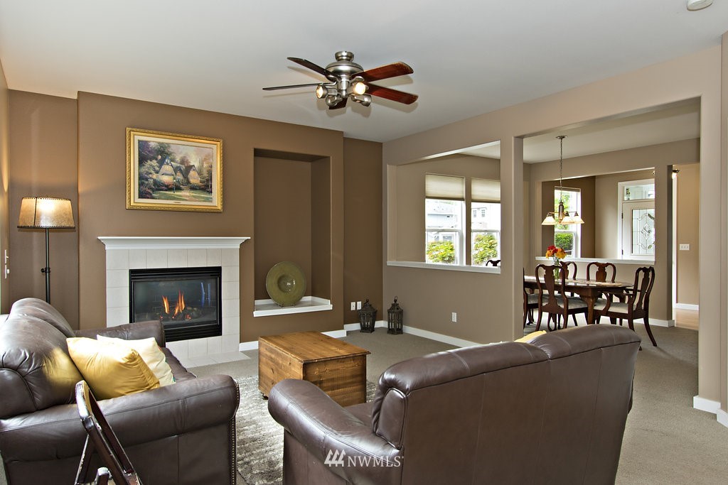 528 Pasco Place Northeast Renton, WA 98059 - Photo 5 of 24