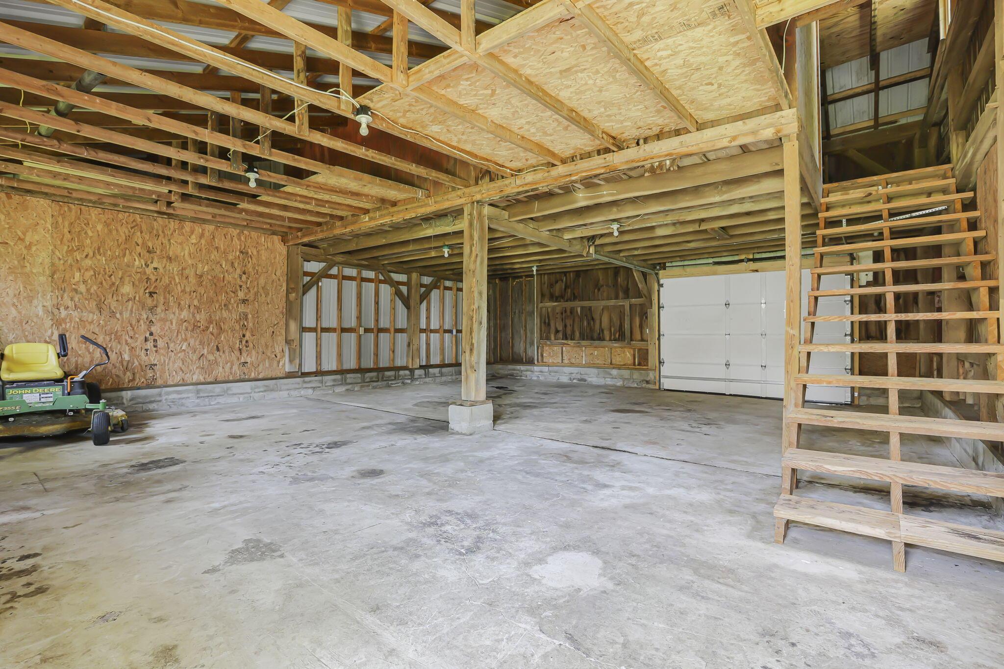8055 Lock Road Centerburg, OH 43011 - Photo 34 of 47