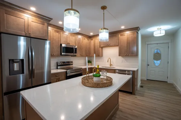 $739,900 | 106 Lock Street, Nashua, NH 03064