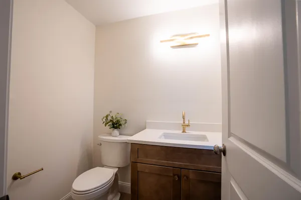 $739,900 | 106 Lock Street, Nashua, NH 03064