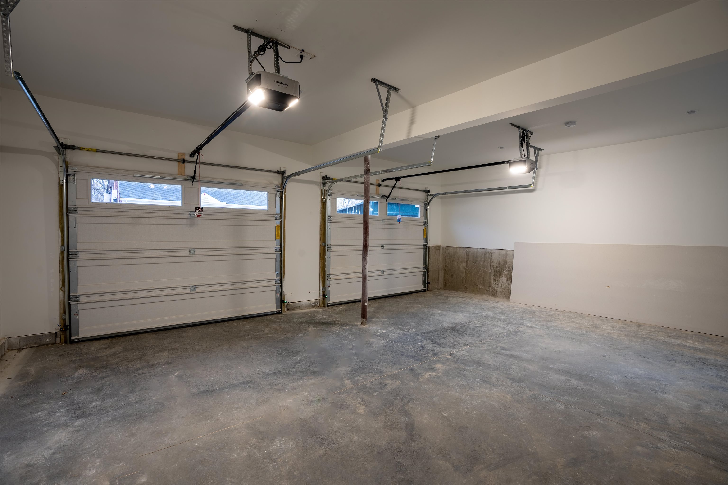 106 Lock Street Nashua, NH 03064 - Photo 20 of 27