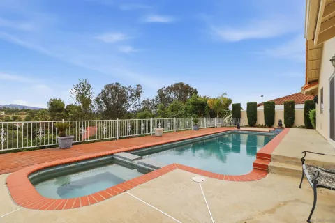 $1,200,000 | 3844 Alta Vista Drive, Fallbrook, CA 92028
