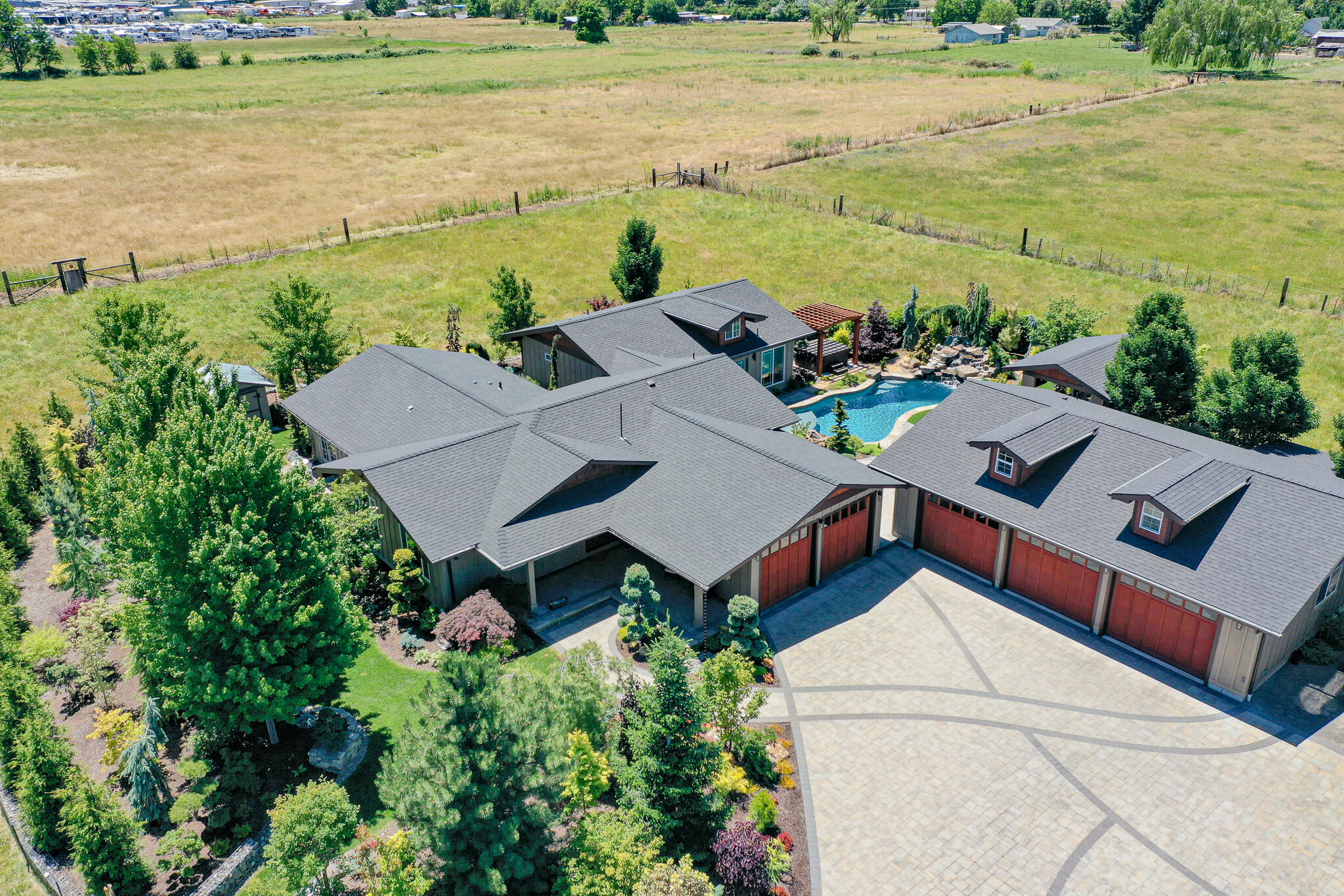 998 West Justice Road Central Point, OR 97502 - Photo 3 of 61 DJI_0905