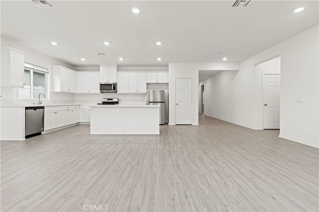 19668 Season Grv Drive Riverside, CA 92507 - Photo 11 of 15