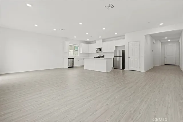 $659,000 | 19668 Season Grv Drive, Riverside, CA 92507