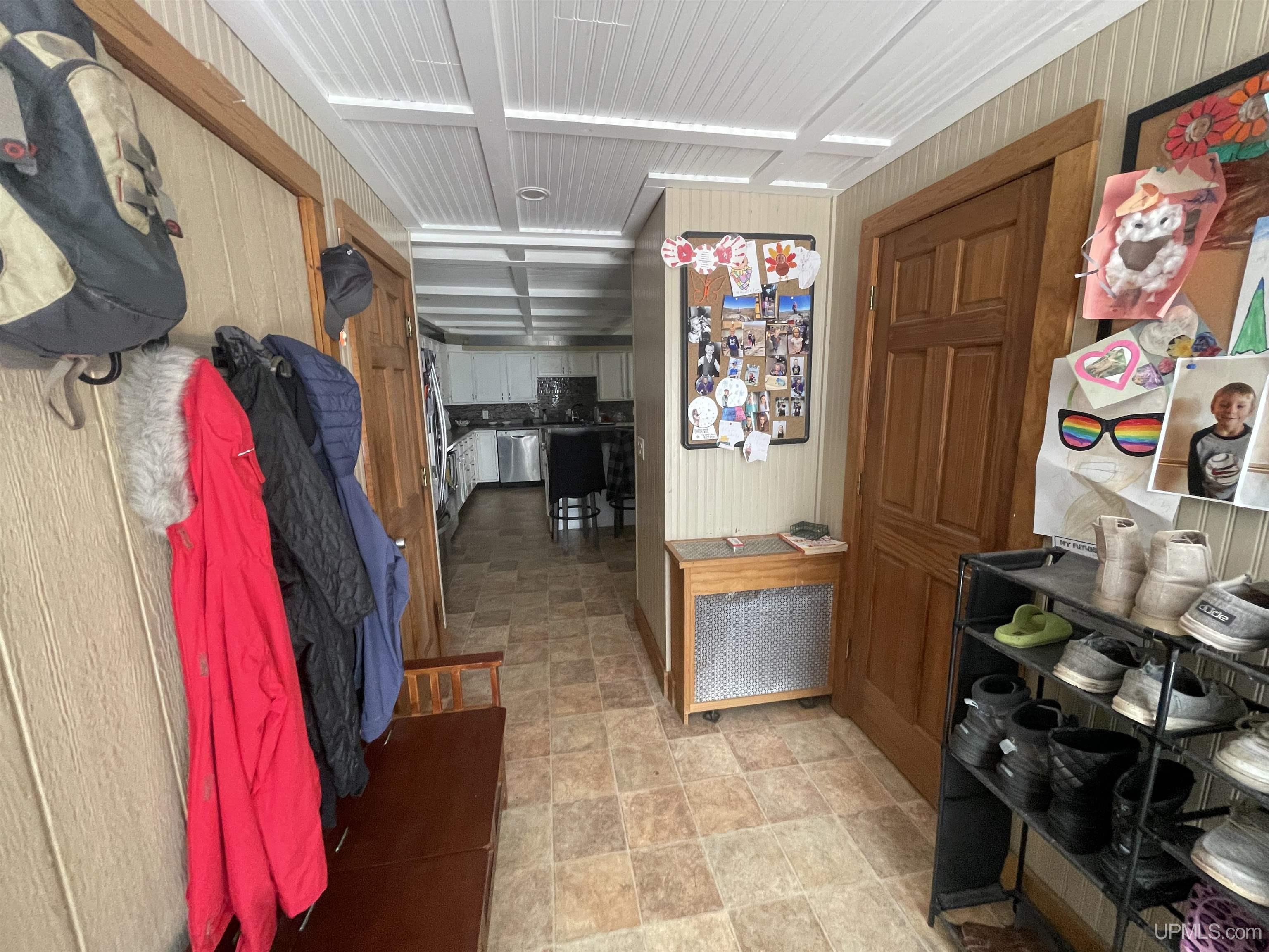 1025 Bayshore Road, Unit 2 L'Anse, MI 49946 - Photo 7 of 24