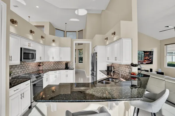 $1,430,000 | 142 Corinthian Circle, Jupiter, FL 33458