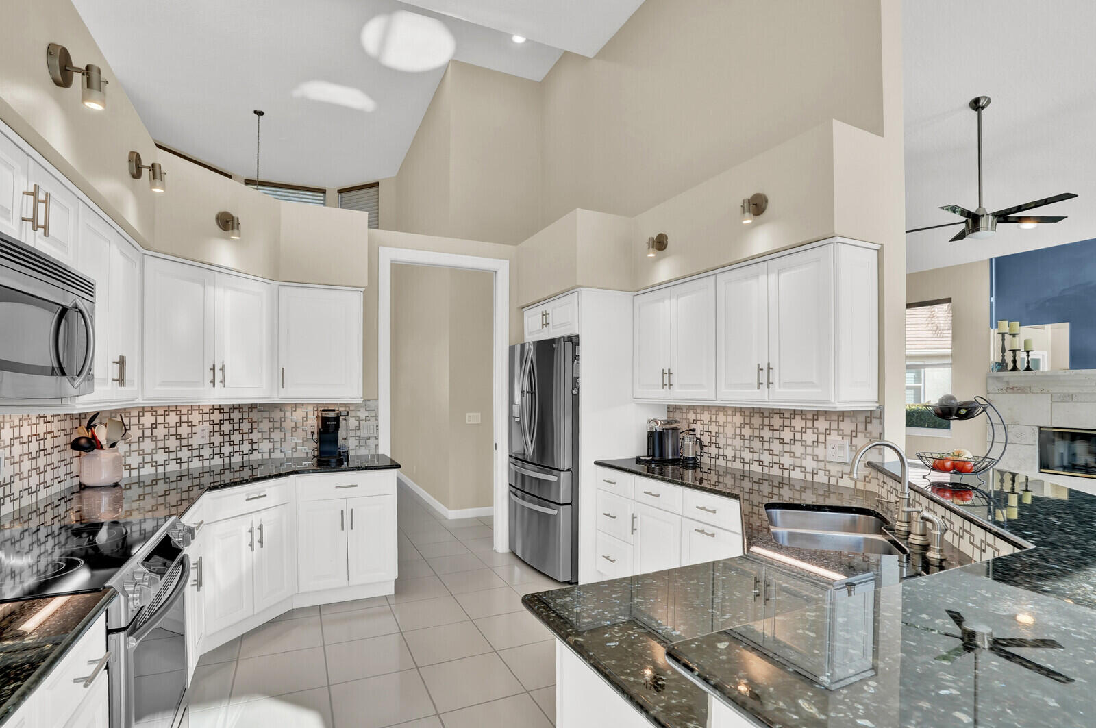 142 Corinthian Circle Jupiter, FL 33458 - Photo 13 of 56 12_Image_12_mls