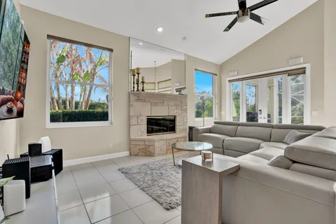 $1,450,000 | 142 Corinthian Circle, Jupiter, FL 33458