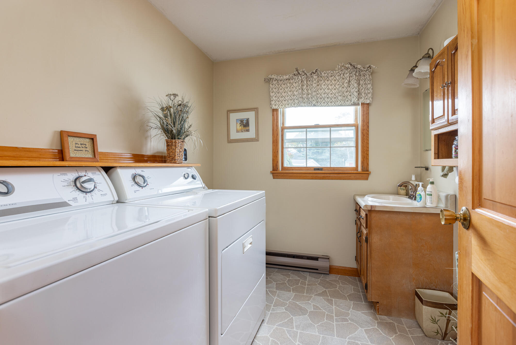 42 Louden Road Saco, ME 04072 - Photo 19 of 35 42 Louden Rd_W5_014