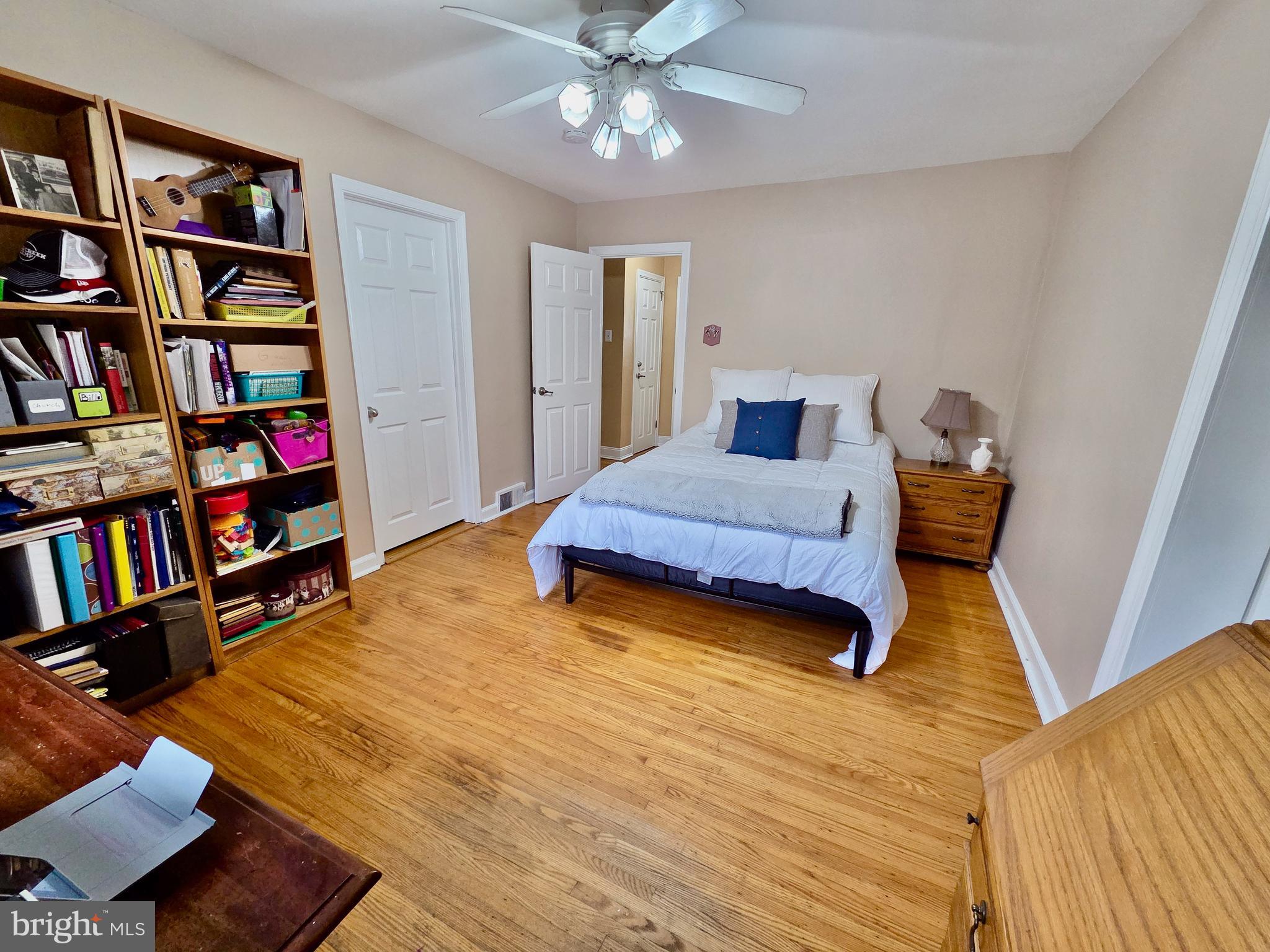 310 Butler Road Springfield, PA 19064 - Photo 19 of 36 1st Floor Bedroom w Walk-in Closet