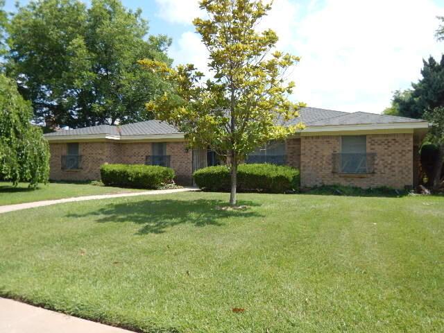 6805 Dreyfuss Road Amarillo, TX 79106 - Photo 2 of 19 DSCN8554