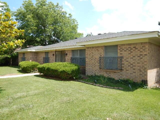 6805 Dreyfuss Road Amarillo, TX 79106 - Photo 3 of 19 DSCN8555