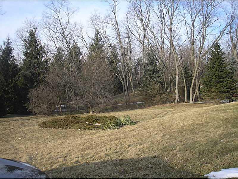5724 Knollwood Road Springfield, OH 45502 - Photo 2 of 24